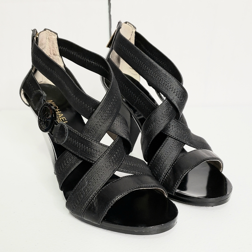 *SOLD* MICHAEL MK Black Robertson Back Zip Sandals - Picture 8 of 8